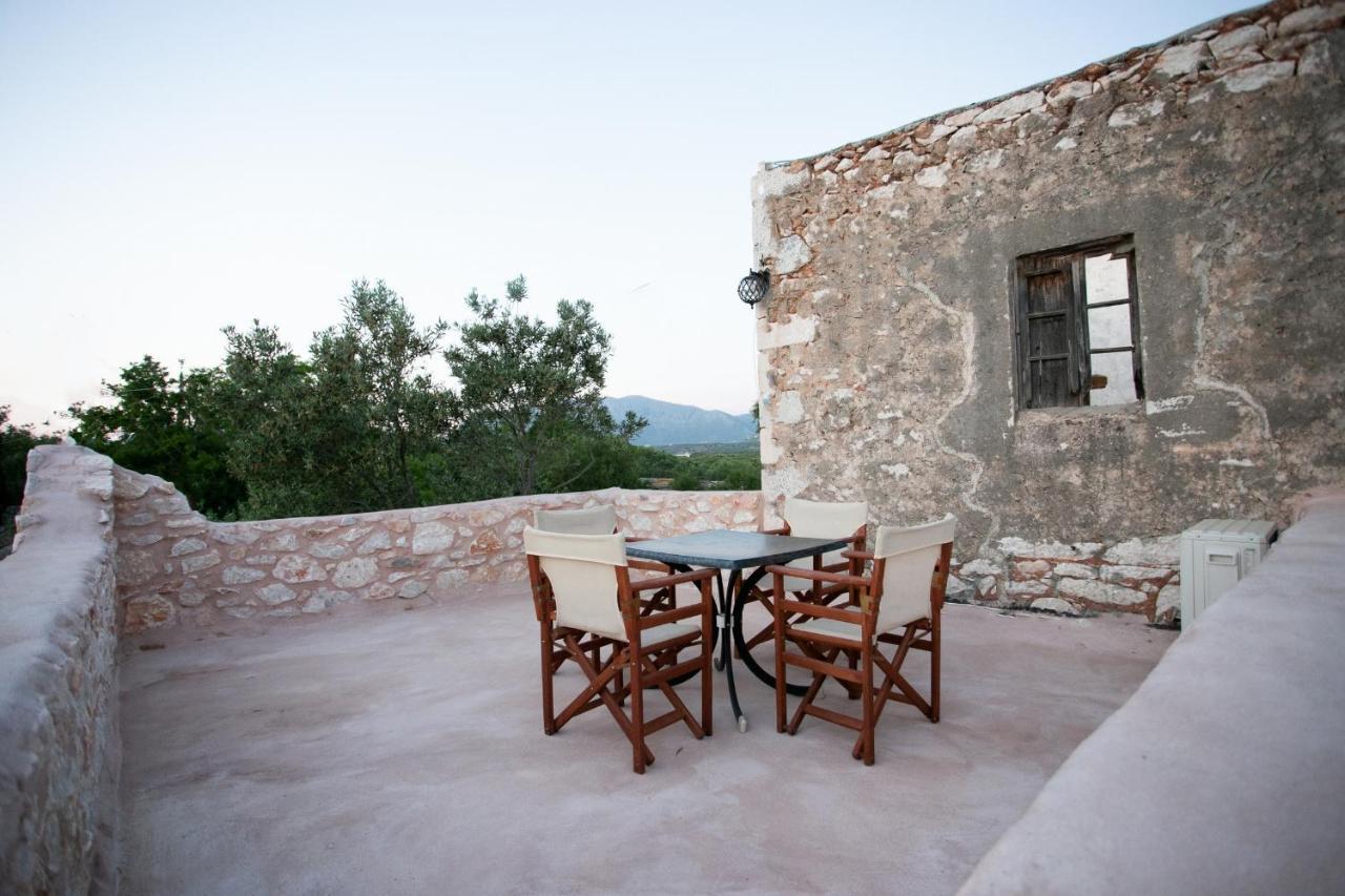 Charouda Casa vacanze Pírgos Dhiroú